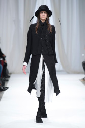 Trends_catwalk_yourself_AW13_gothic_ann_demeulemeester