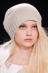 Trends_catwalkyourself_AW13_beanies_bcbg_4